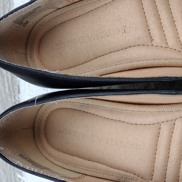 Adrienne Vittadini Saga Black Fine Leather Pointed-Toe Slip On Kitten Heel Pumps - Picture 15 of 16